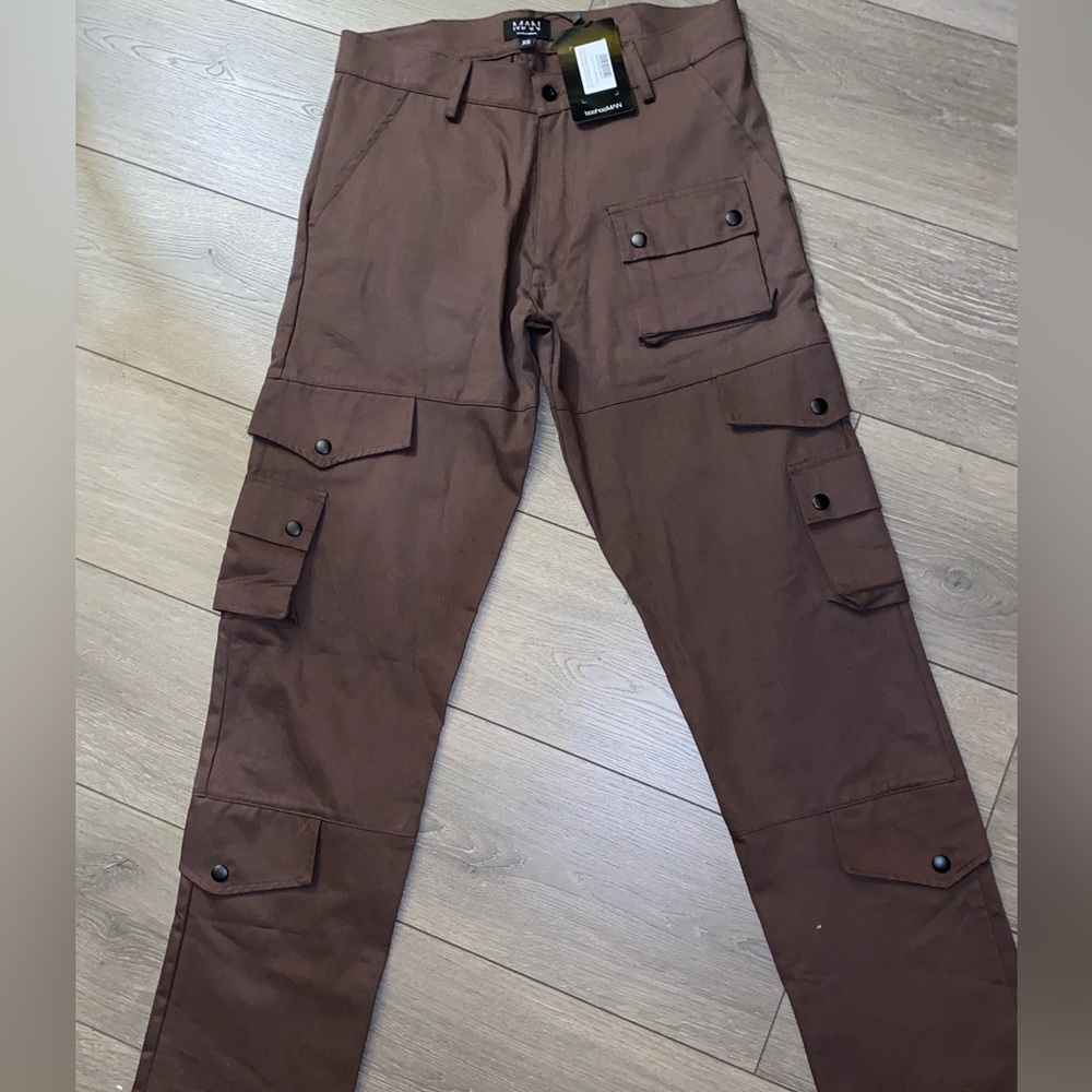 Boohoo man xs brown cargo pants